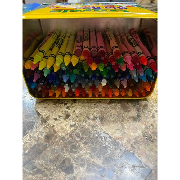 Vintage 1998 Crayola Big Box Of Ideas Crayons 112 Count Tin Collectors Edition - Picture 2 of 8